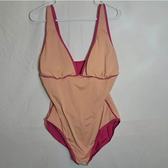 J. Crew Ruched V-Neck One‎ Piece Swimsuit Size 6 Pink BC116 Full Coverage Bottom - Picture 8 of 13